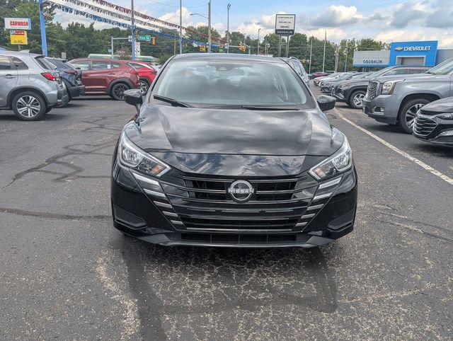 Used 2024 Nissan Versa SV FWD image 2