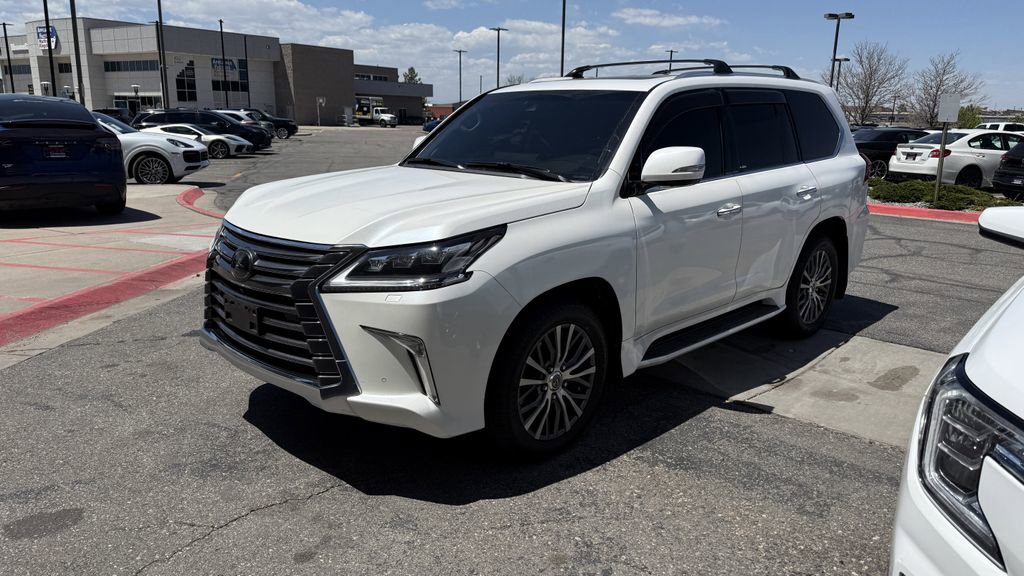 Used 2018 Lexus LX 570 4WD image 2