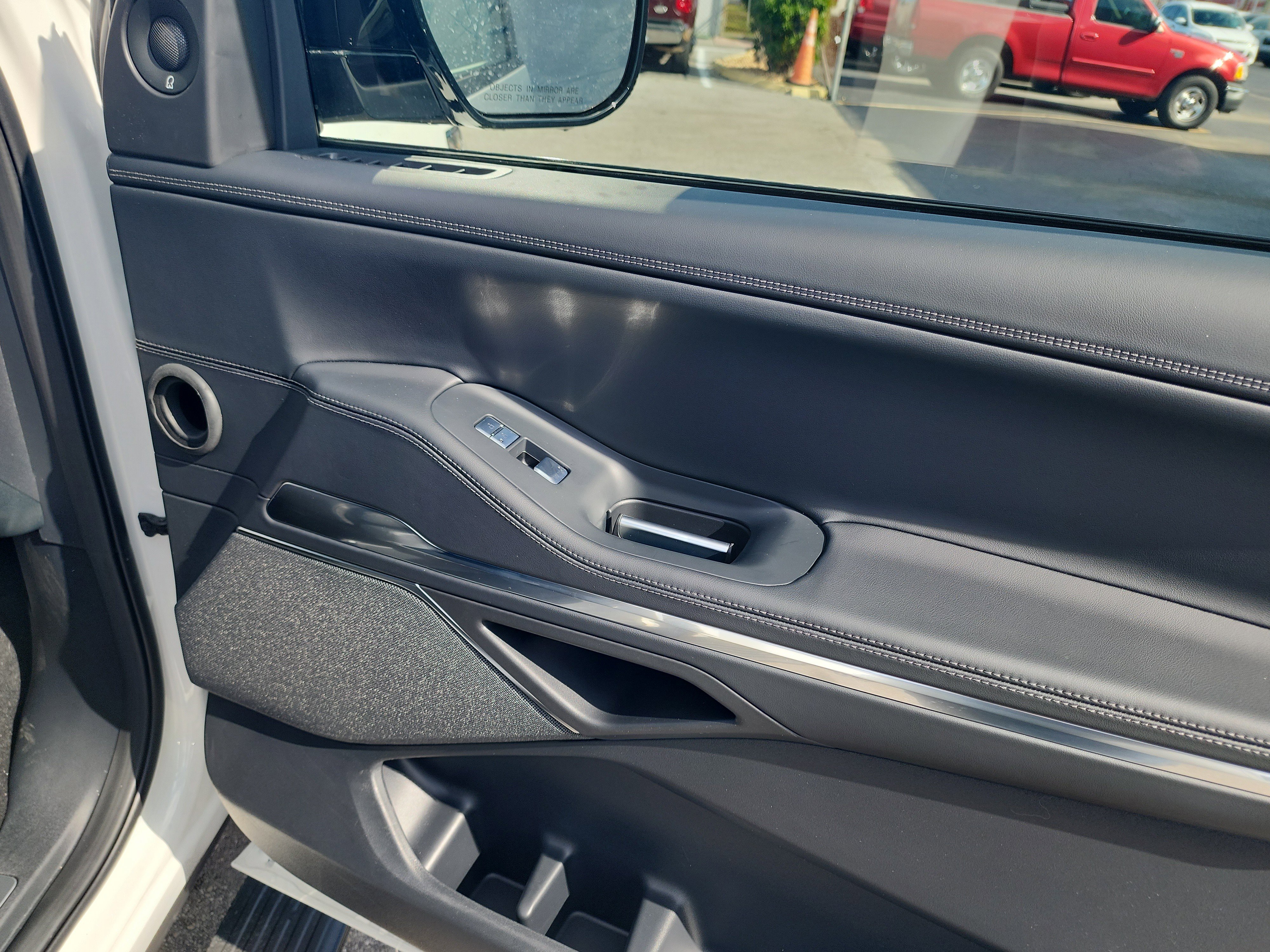 New 2026 Lincoln Navigator L Reserve w/ Jet Appearance Package image 29