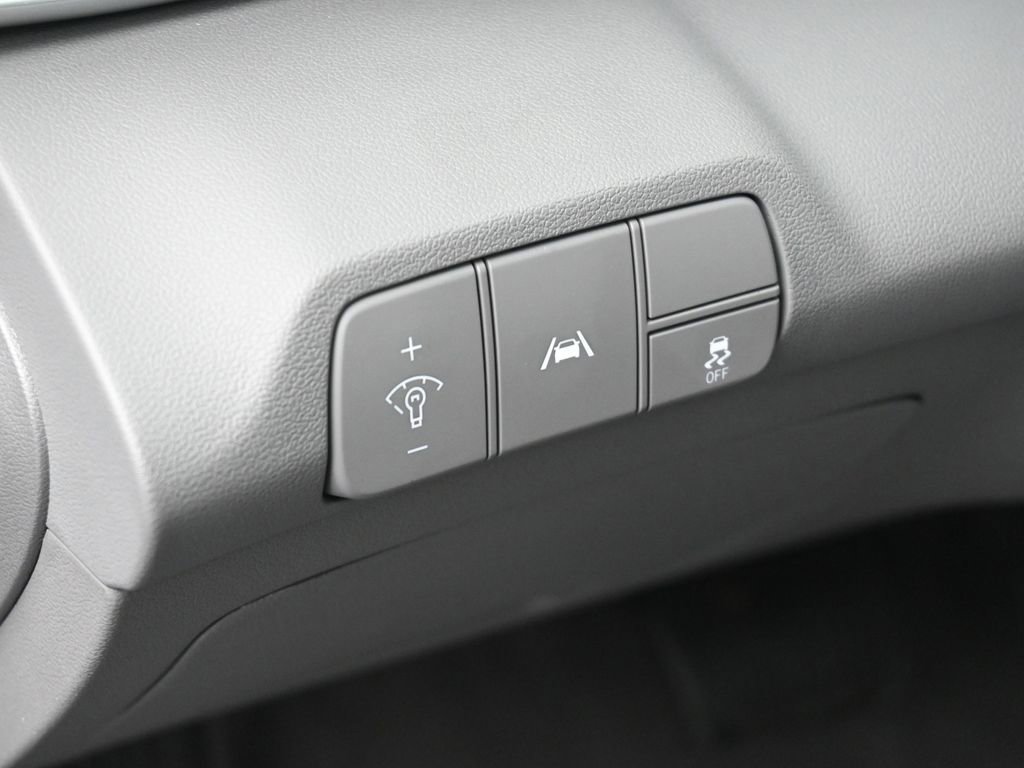 Used 2022 Hyundai Elantra SEL w/ Convenience + Premium Package image 15