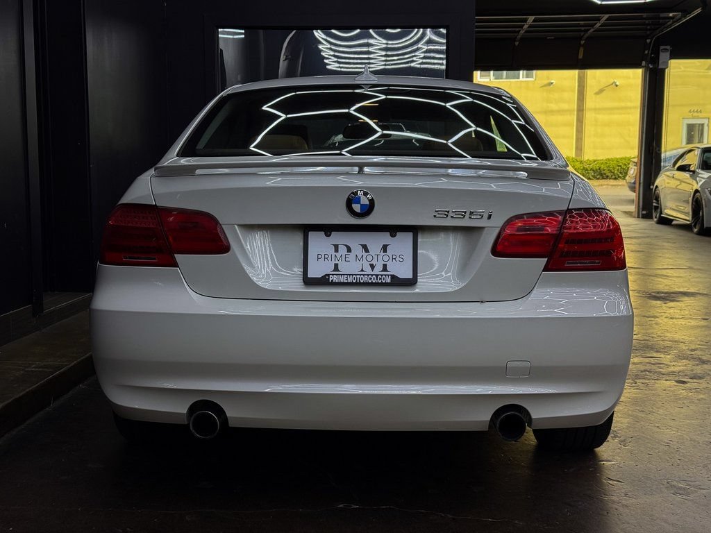 Used 2011 BMW 335i xDrive Coupe AWD/4WD image 8
