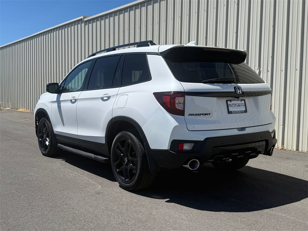 Used 2024 Honda Passport Black Edition image 6