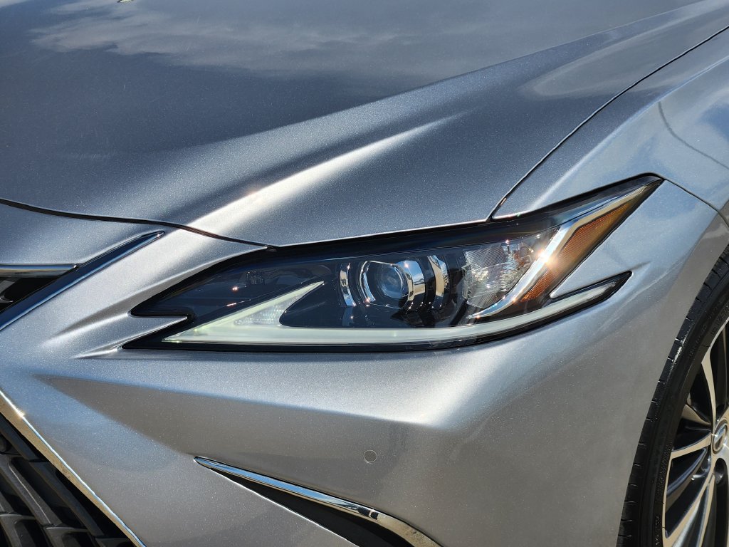 Certified 2023 Lexus ES 350 w/ Premium Package FWD image 9