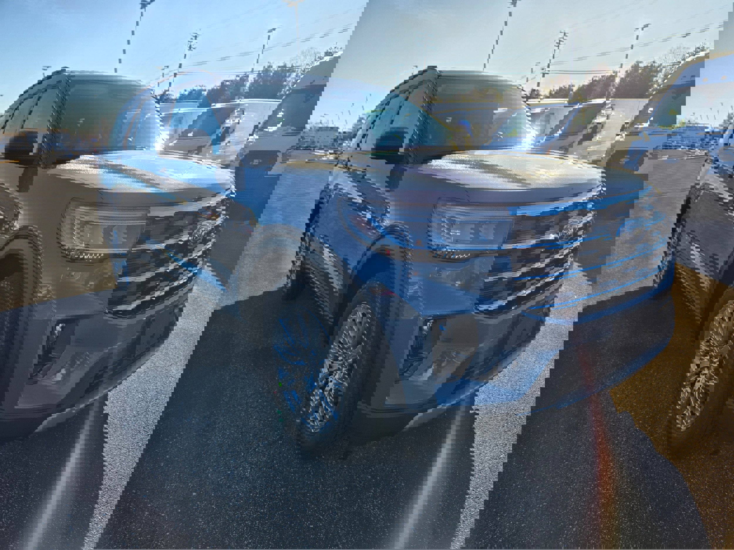 New 2026 Ford Explorer Active w/ Active Comfort Package image 7