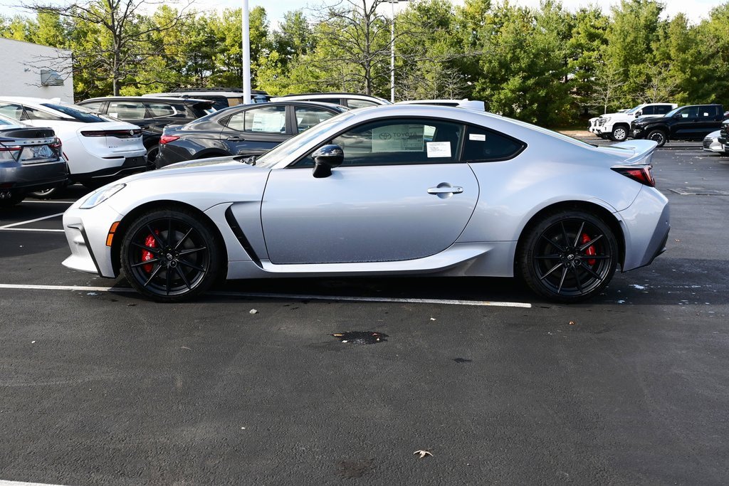 New 2025 Toyota GR86 Premium image 4