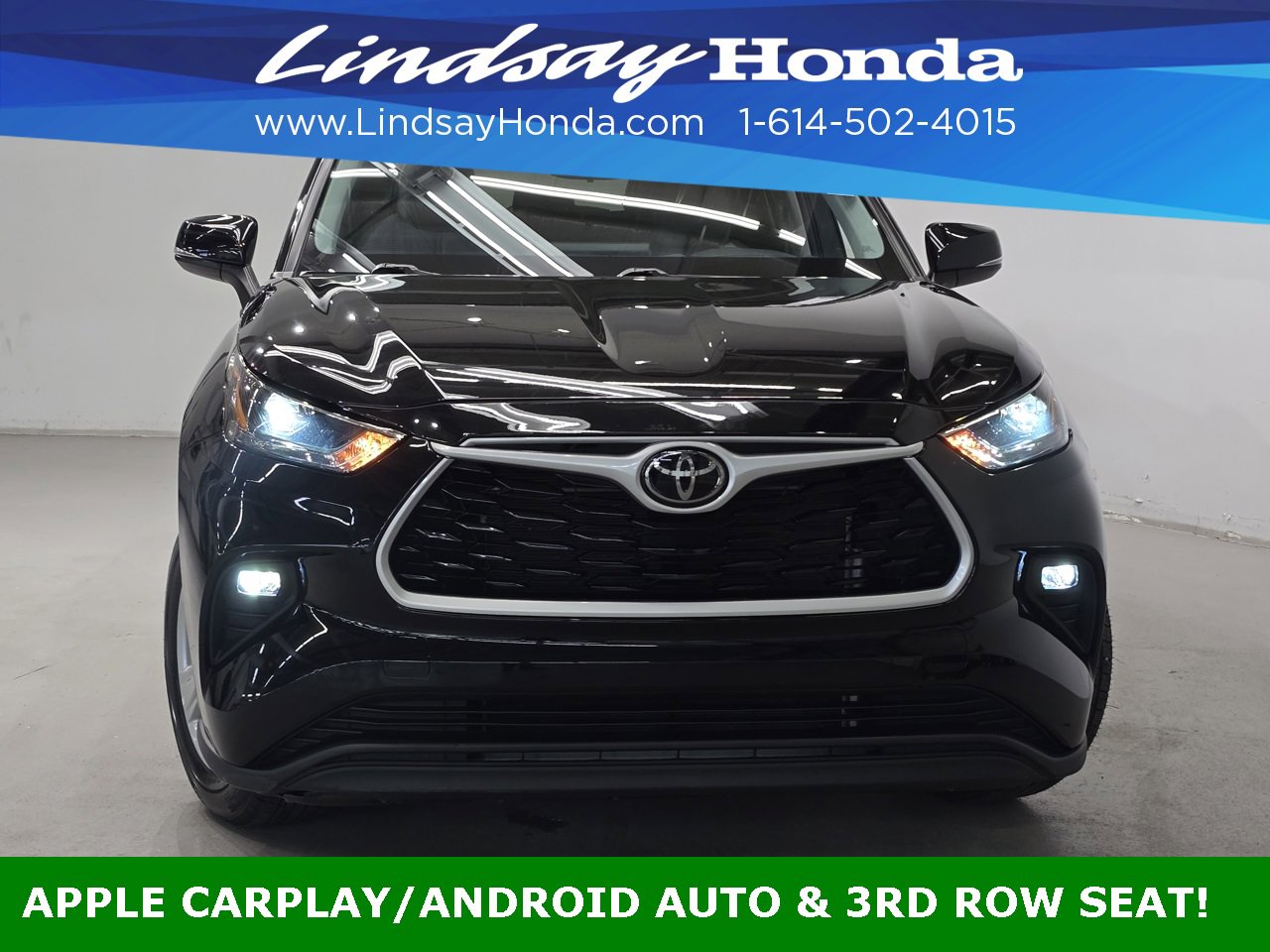 Used 2024 Toyota Highlander LE image 2