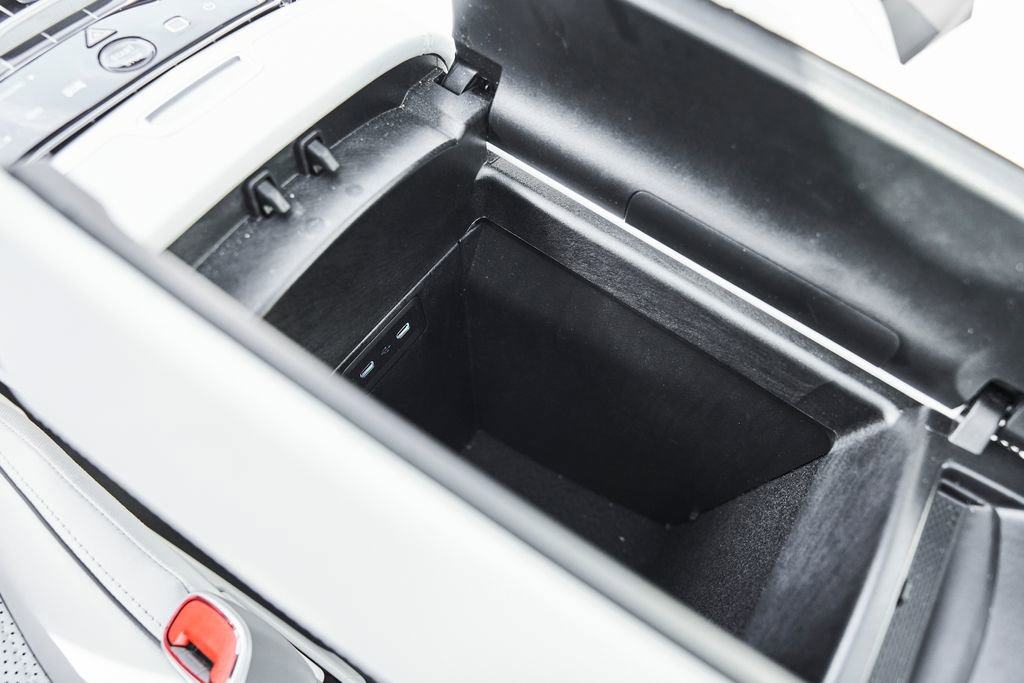 Used 2024 Mercedes-Benz Maybach EQS 680 4MATIC image 77