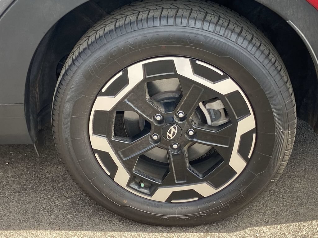 Used 2025 Hyundai Santa Fe SEL FWD image 28