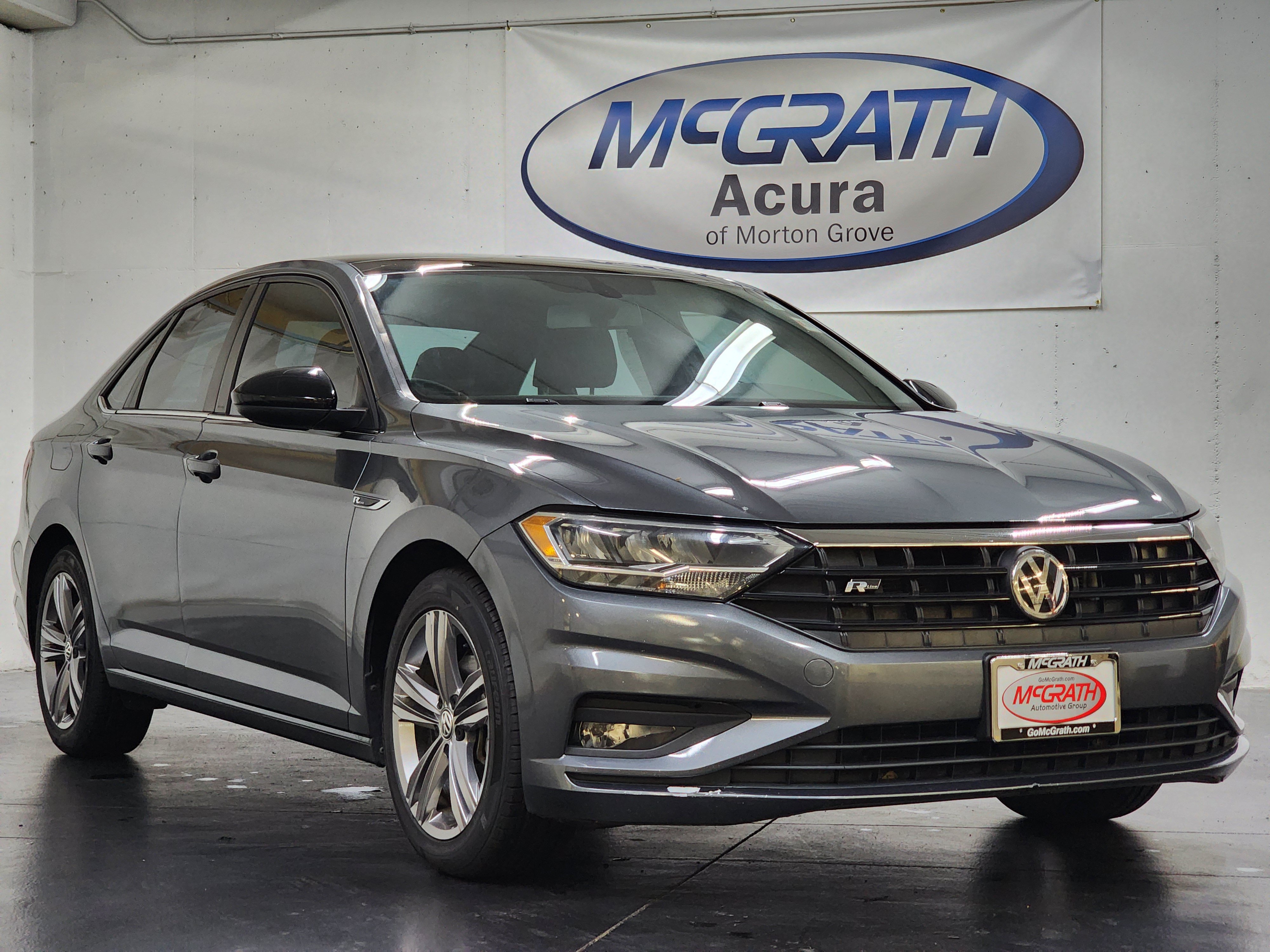 Used 2021 Volkswagen Jetta R-Line w/ R-Line Cold Weather Package FWD image 2