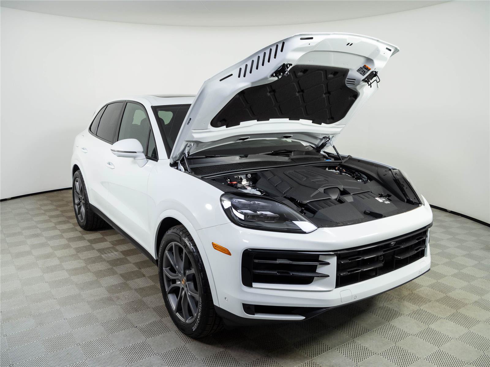 New 2026 Porsche Cayenne AWD/4WD image 34