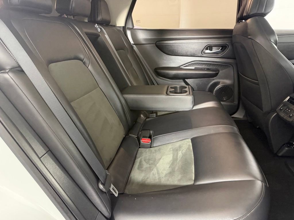 Used 2024 Nissan Ariya FWD image 31
