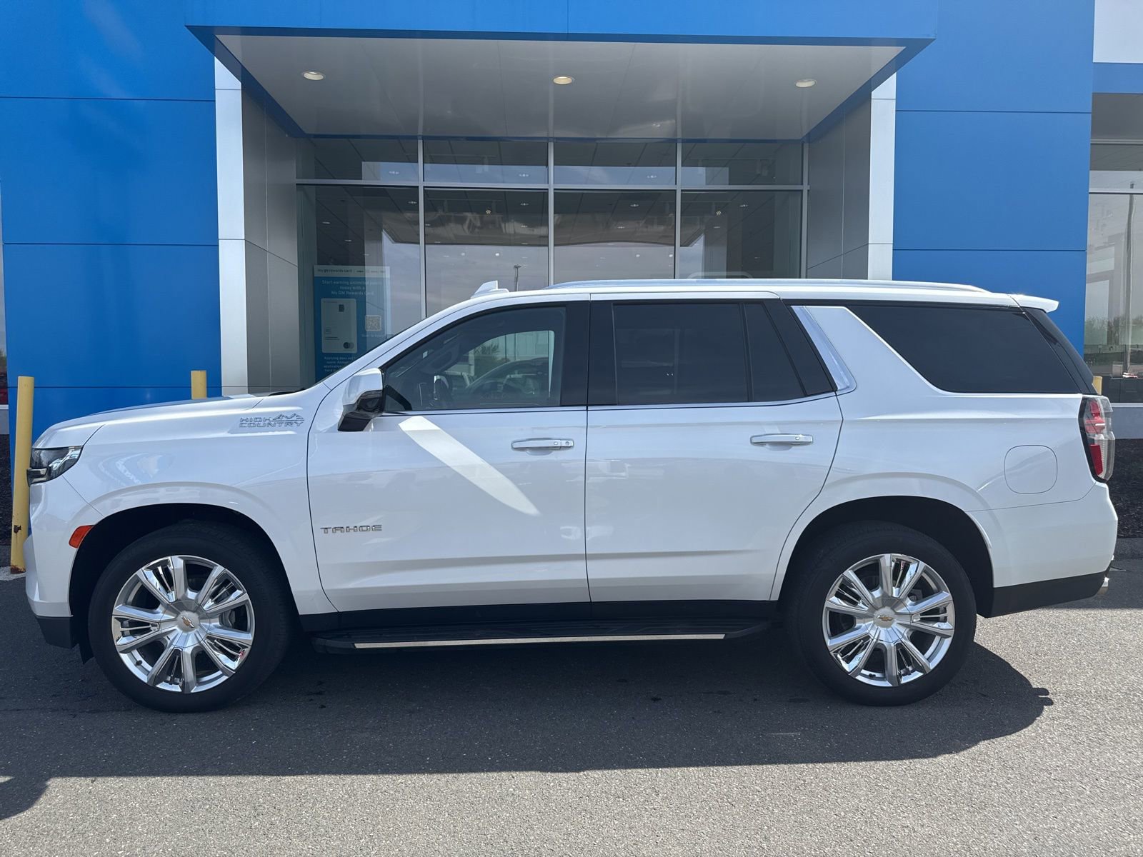 Used 2021 Chevrolet Tahoe High Country AWD/4WD image 9