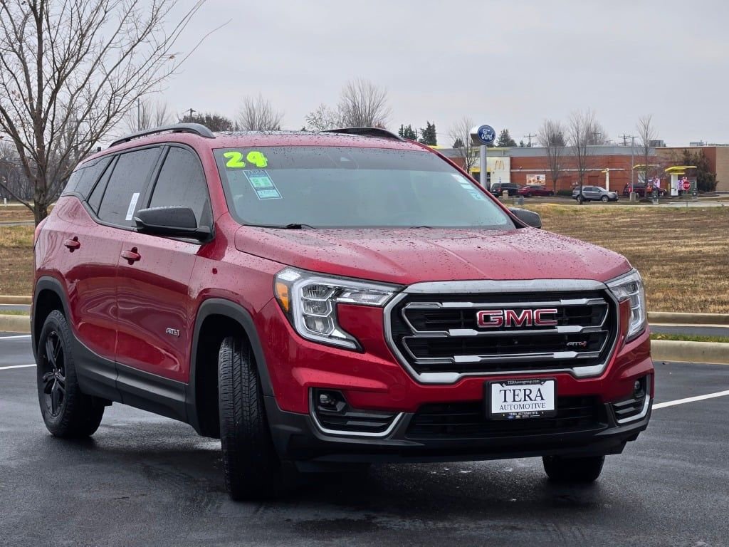 Used 2024 GMC Terrain AT4 w/ Infotainment Package II image 3