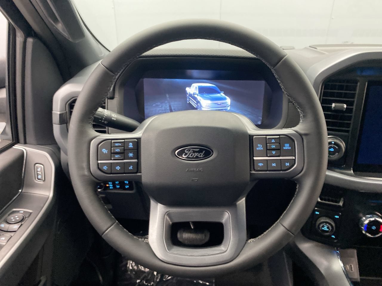 New 2026 Ford F150 XLT w/ Equipment Group 302A MID AWD/4WD image 16