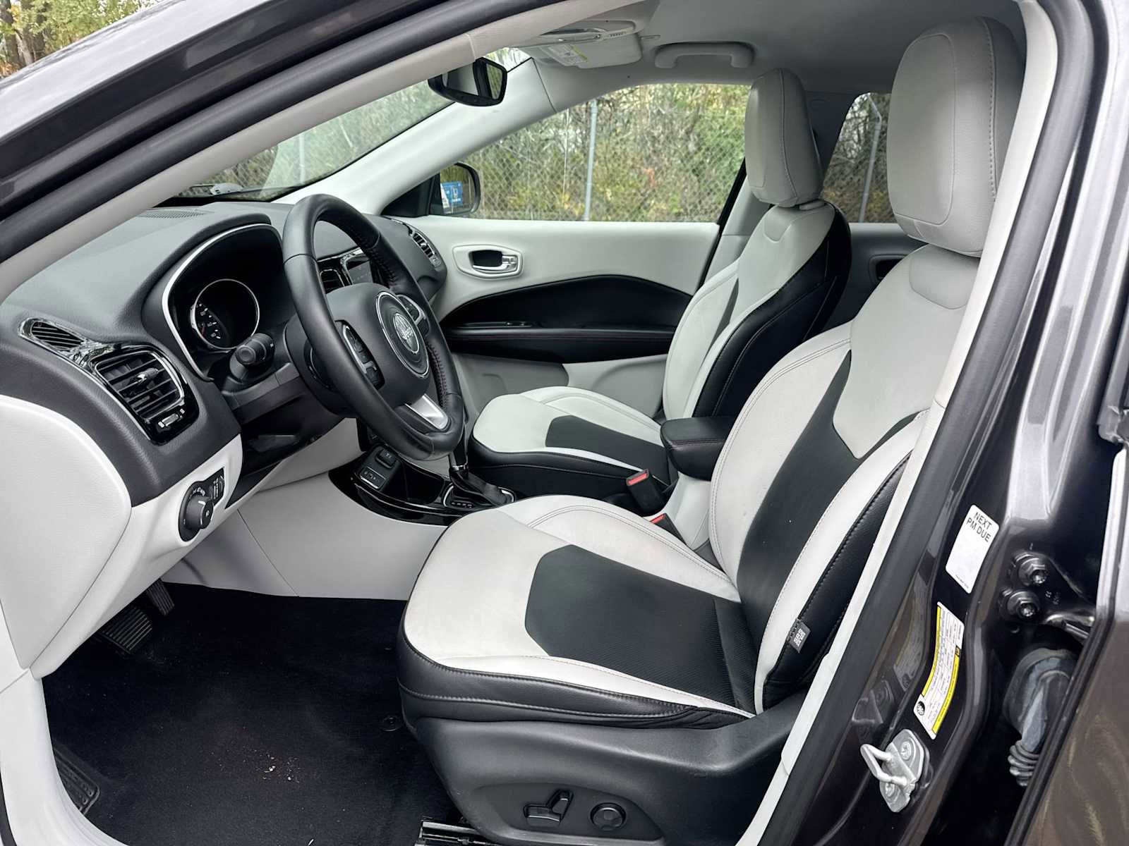 Used 2019 Jeep Compass Limited image 11