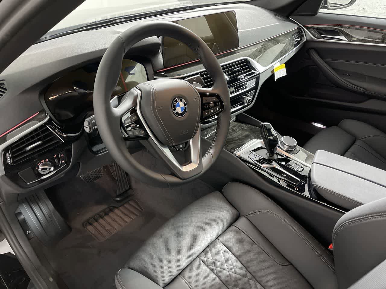 Used 2023 BMW 540i xDrive w/ Convenience Package AWD/4WD image 12