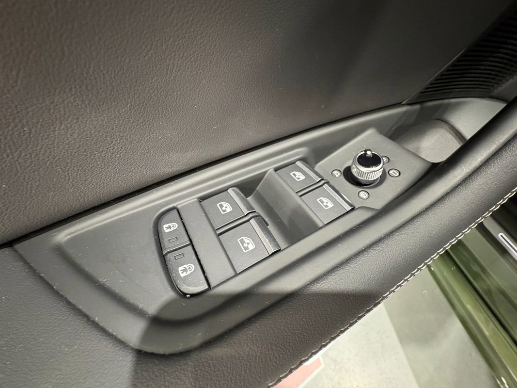 Used 2025 Audi S5 Premium Plus image 43