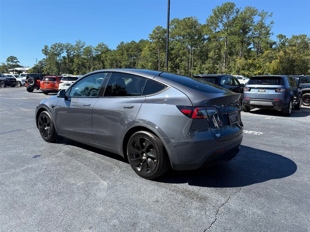 Used 2021 Tesla Model Y 2WD image 21
