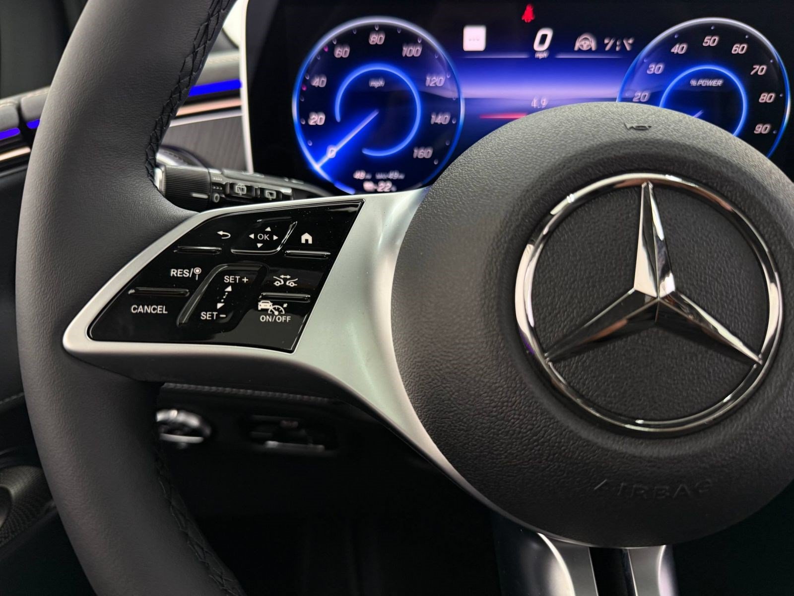 New 2027 Mercedes-Benz EQE 320 4MATIC SUV image 13