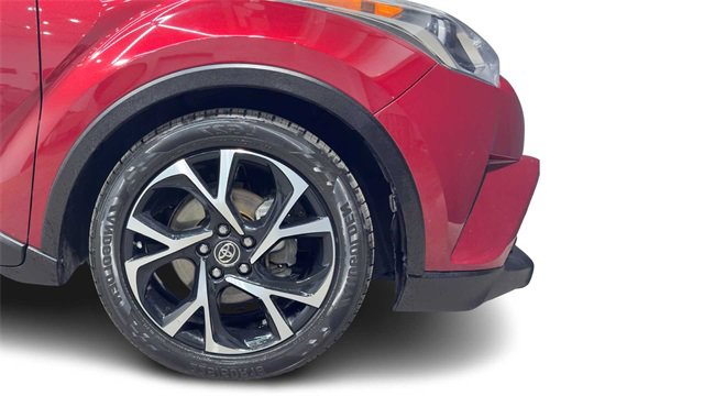 Used 2019 Toyota C-HR XLE image 8