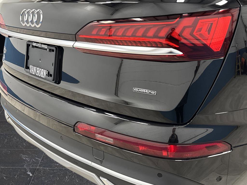 Used 2023 Audi Q7 2.0T Premium w/ Convenience Package image 35