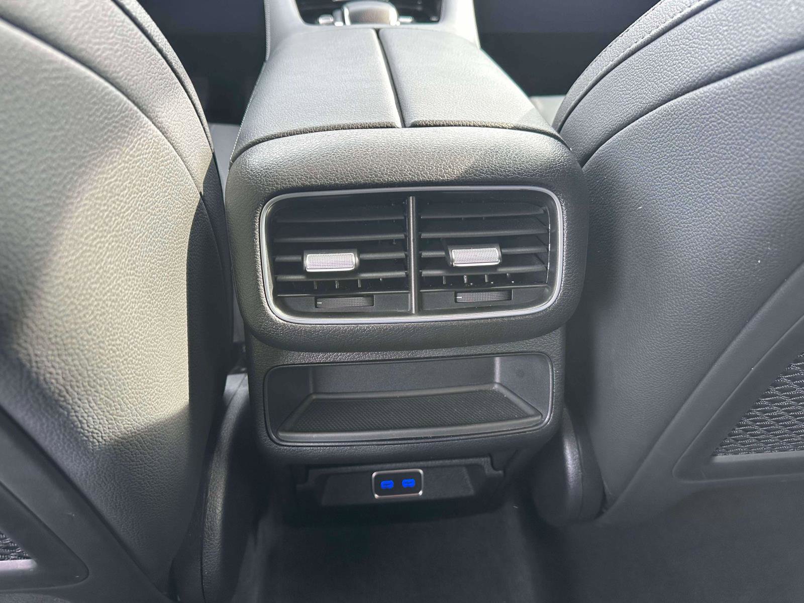 Used 2024 Mercedes-Benz GLE 450e GLE 450e Plug-In Hybrid 4MATIC image 11