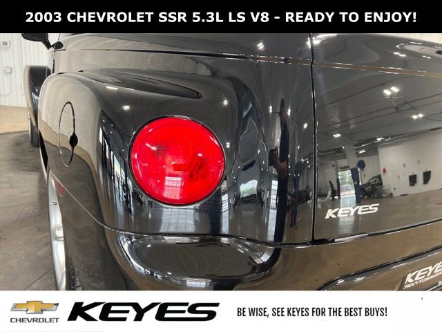 Used 2003 Chevrolet SSR w/ Preferred Equipment Group image 15