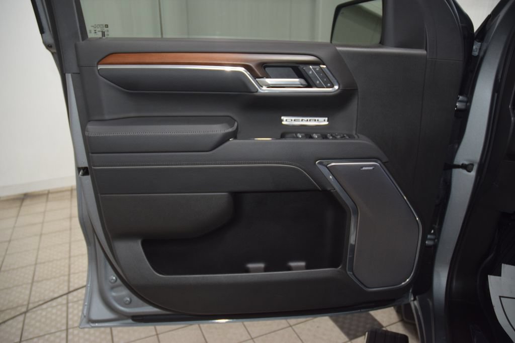 Used 2025 GMC Sierra 1500 Denali w/ Denali Reserve Package AWD/4WD image 51