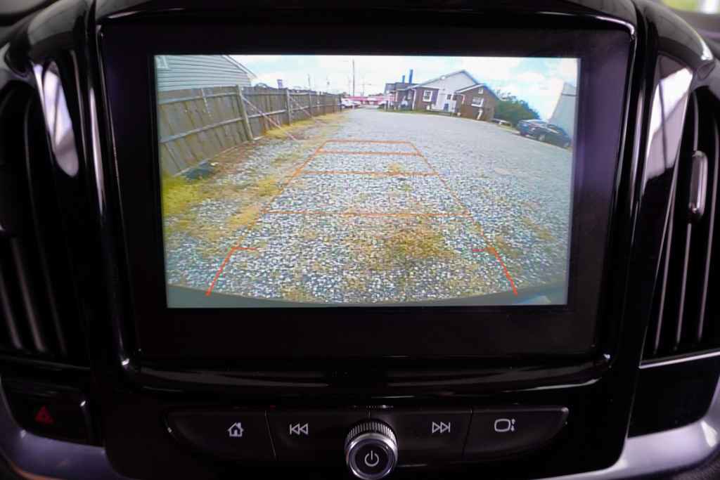 Used 2019 Chevrolet Traverse LT image 14