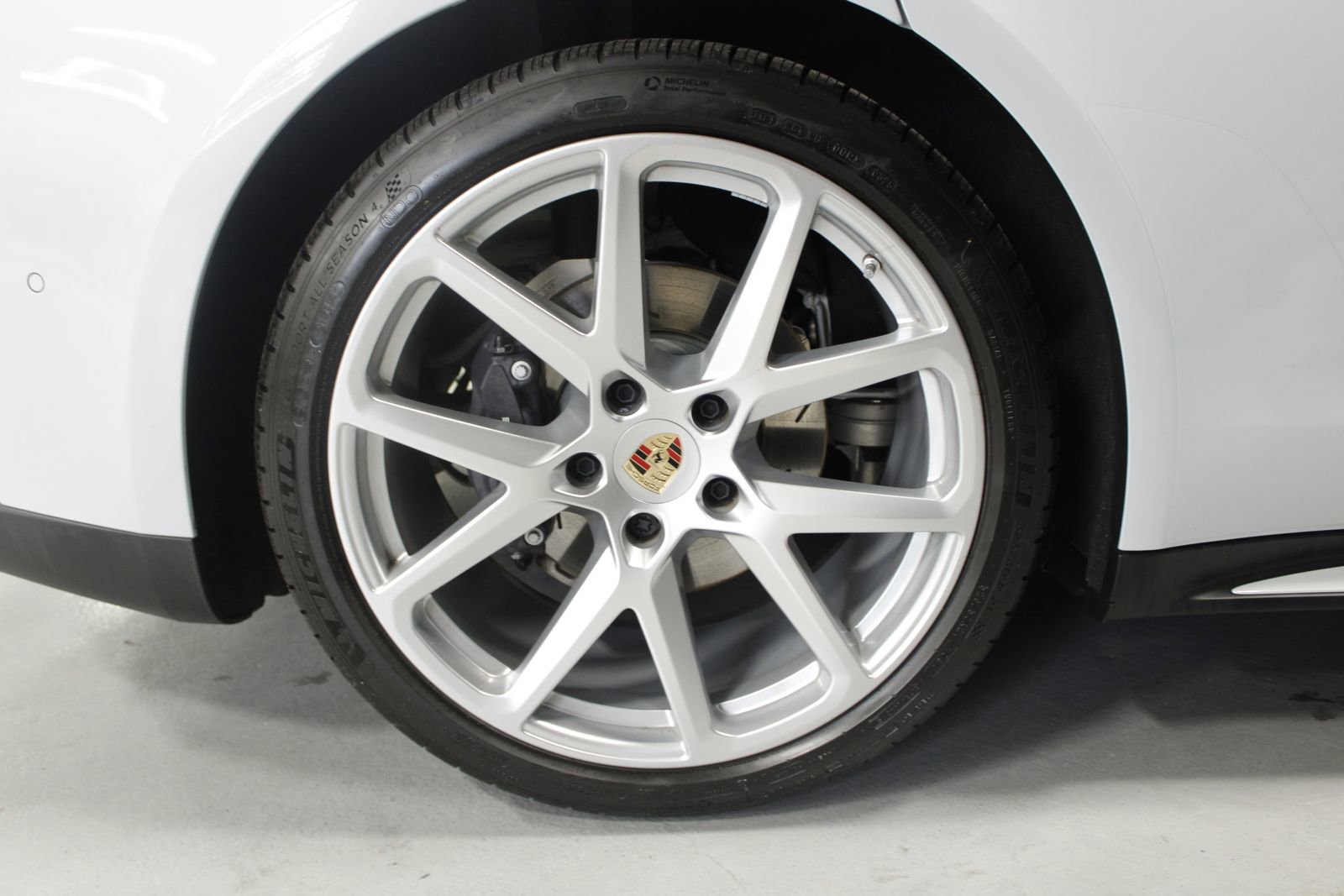 Used 2025 Porsche Panamera 4 image 22
