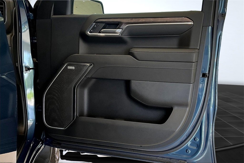 Used 2024 Chevrolet Silverado 1500 LTZ w/ Z71 Off-Road Package image 25