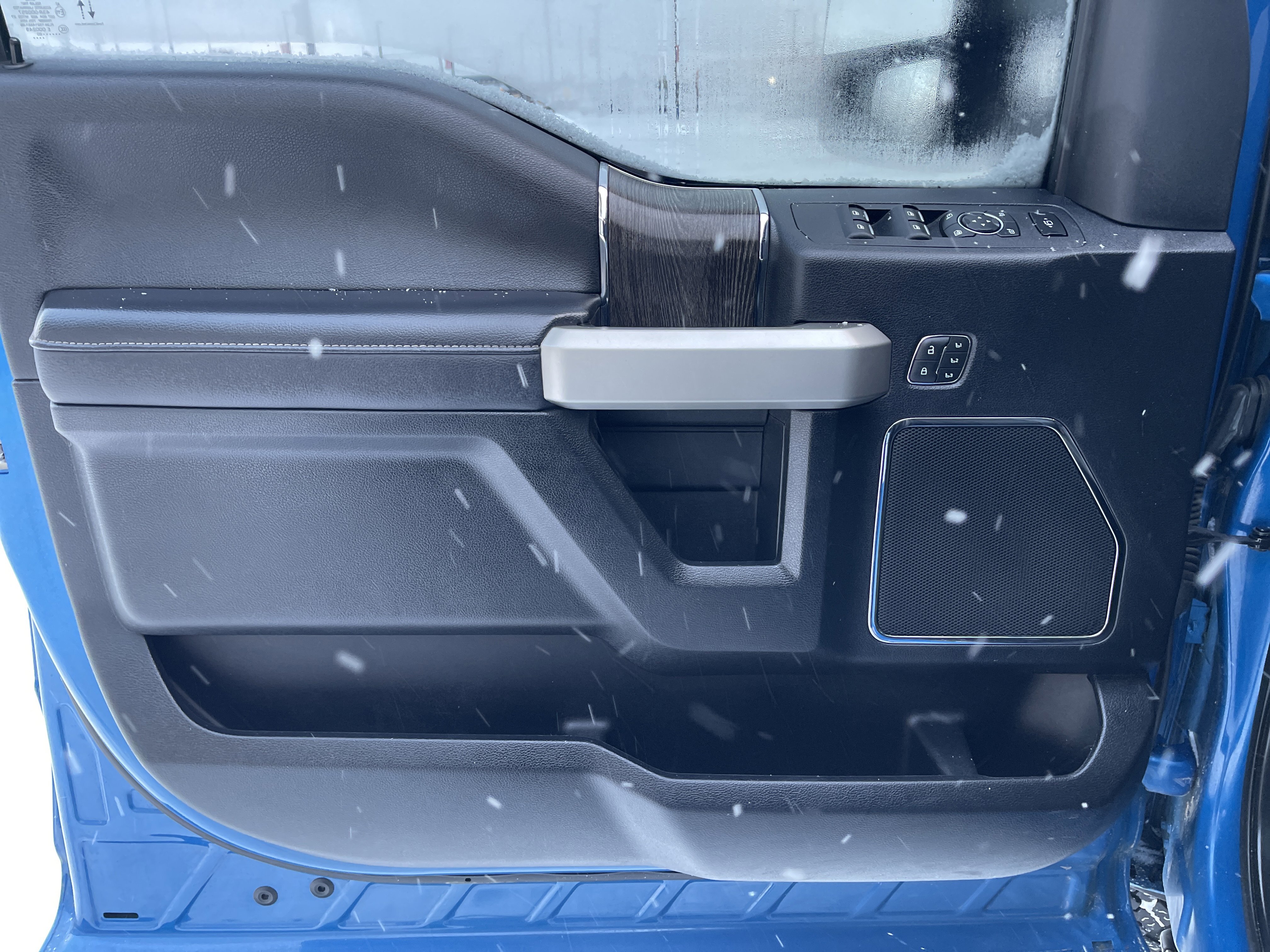 Used 2020 Ford F350 Lariat w/ Tremor Off-Road Package image 13