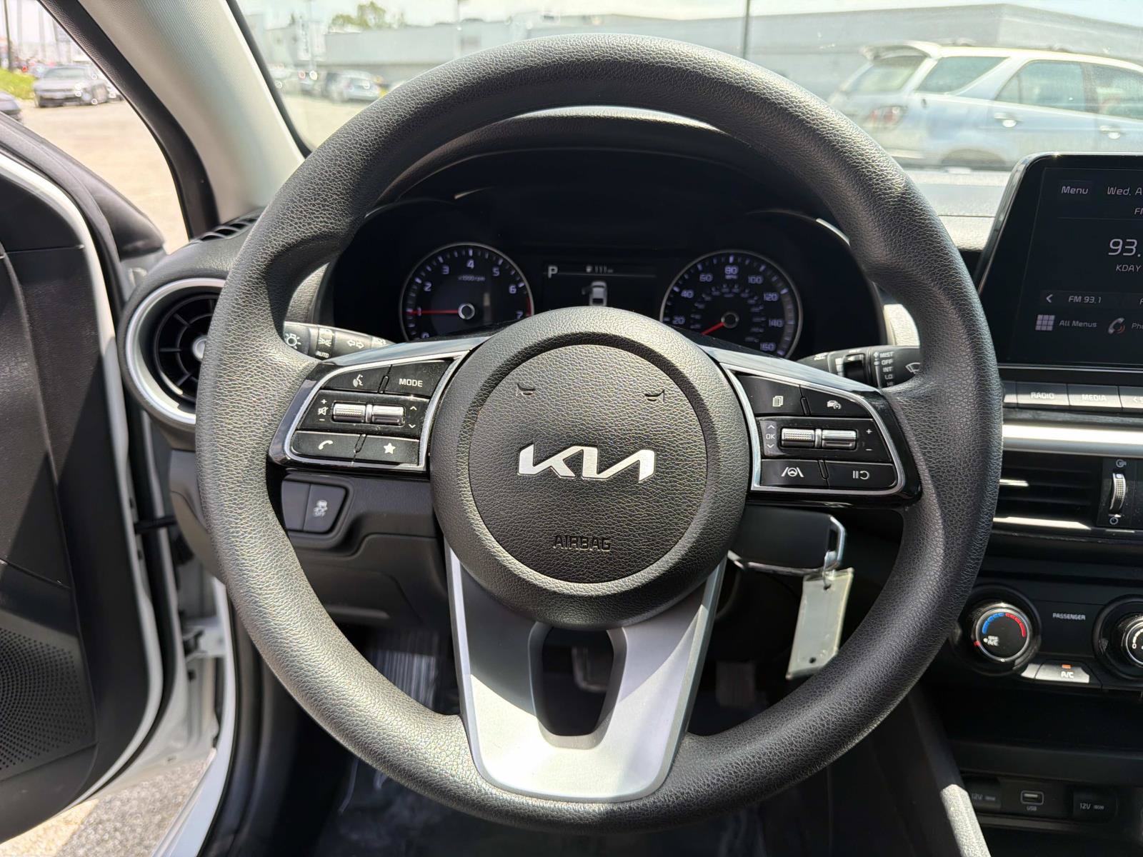 Used 2023 Kia Forte LXS FWD image 8