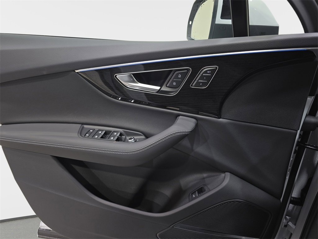 New 2025 Audi Q7 3.0T Premium Plus image 27