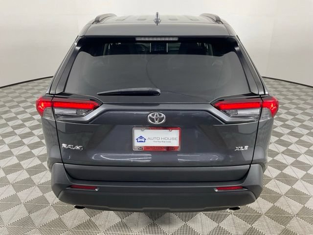 Used 2023 Toyota RAV4 XLE w/ Convenience Package FWD image 7