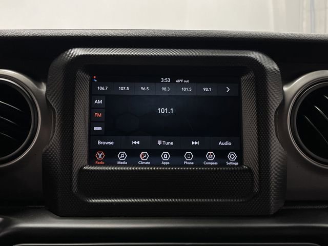 Used 2022 Jeep Gladiator Willys image 17