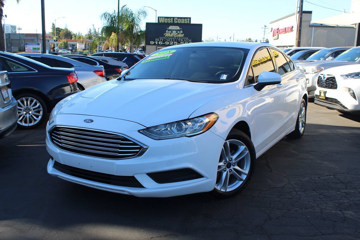 Used 2018 Ford Fusion SE FWD image 34