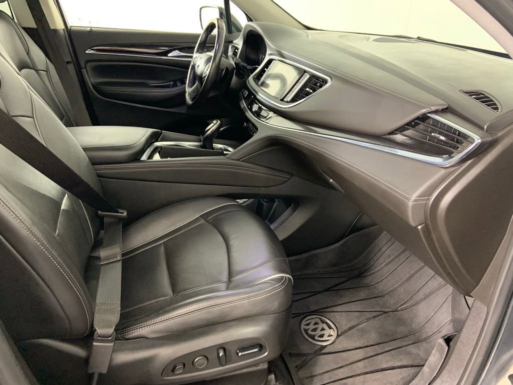 Used 2021 Buick Enclave Avenir w/ Avenir Technology Package image 21