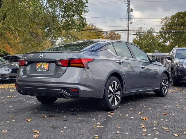 Used 2020 Nissan Altima 2.5 SV image 3