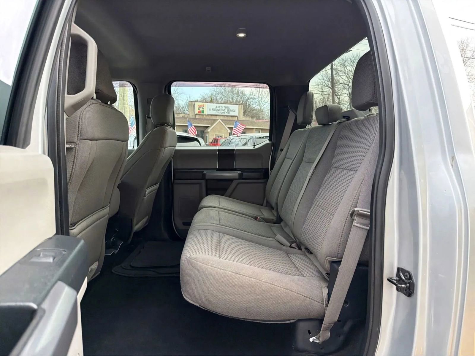 Used 2018 Ford F150 XLT image 10