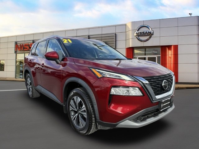 Certified 2021 Nissan Rogue SV w/ Premium Package