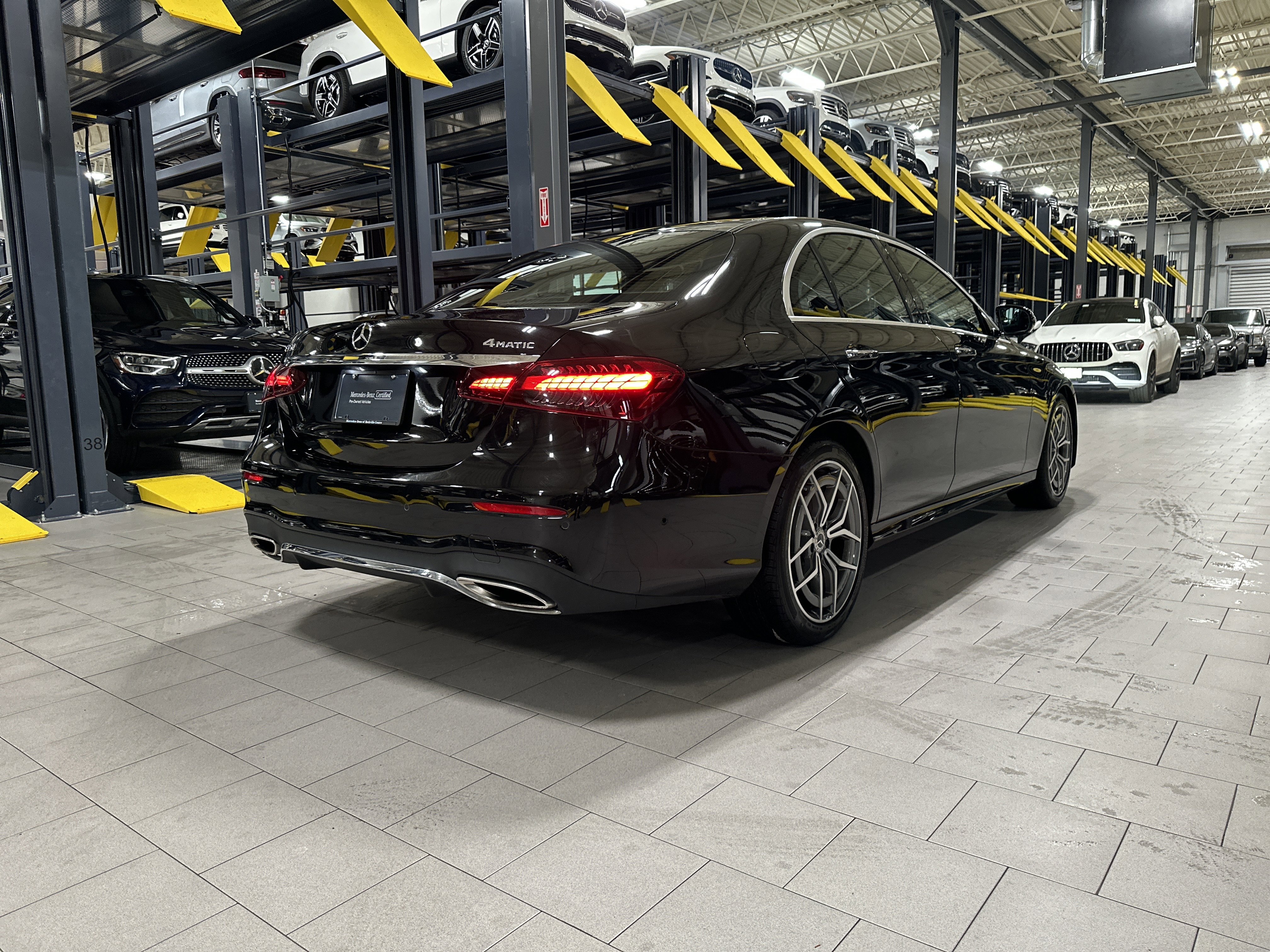 Certified 2022 Mercedes-Benz E 350 4MATIC Sedan image 21