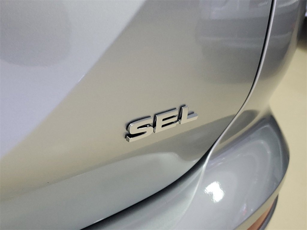 New 2025 Mitsubishi Outlander SEL image 9