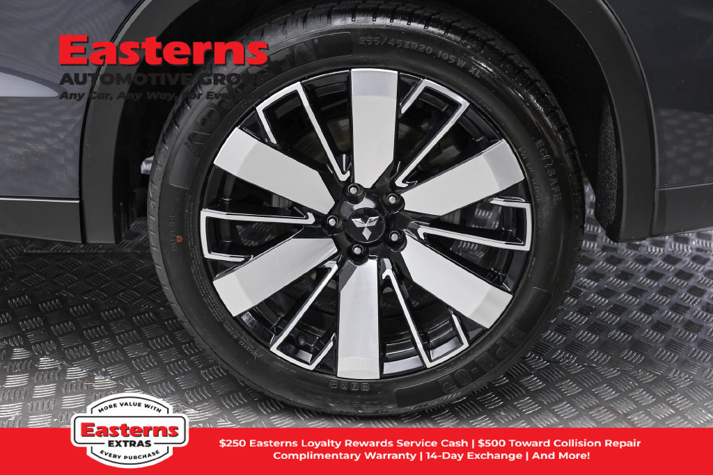 Used 2025 Mitsubishi Outlander SE FWD image 9