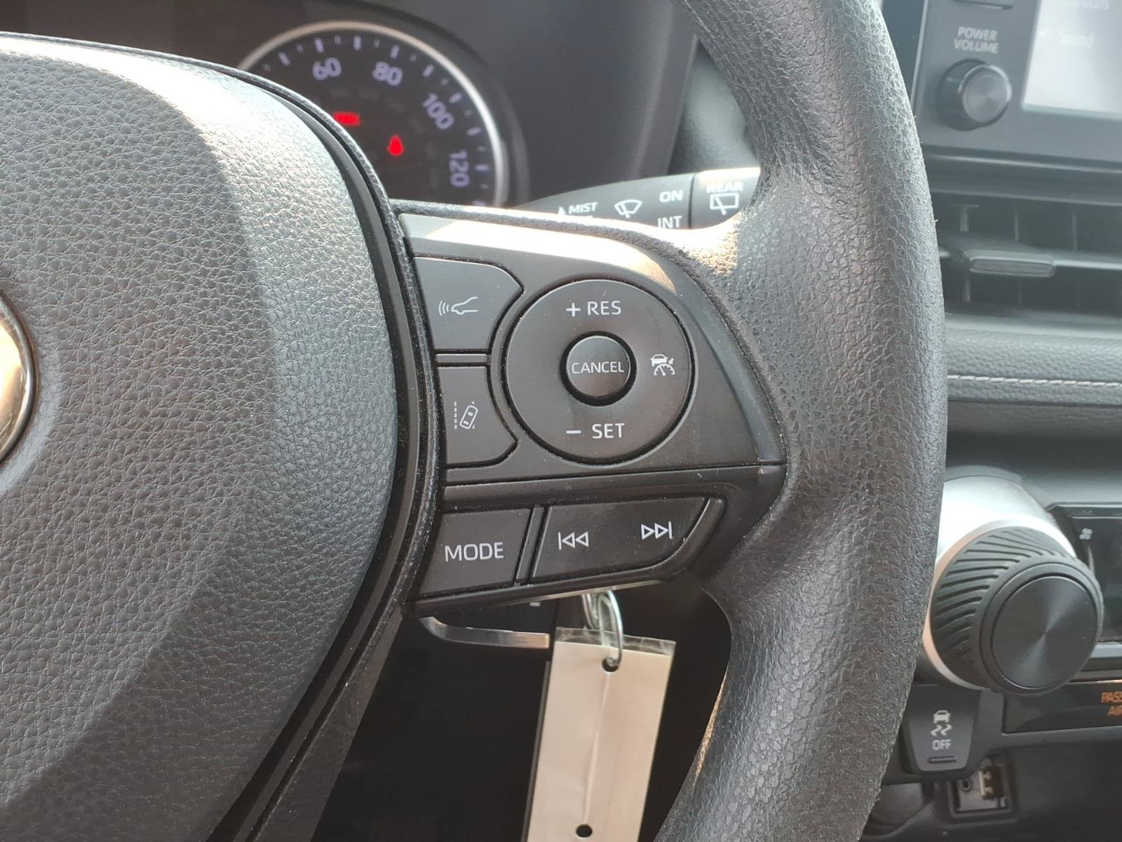 Used 2019 Toyota RAV4 LE w/ All Weather Liner Package AWD/4WD image 17