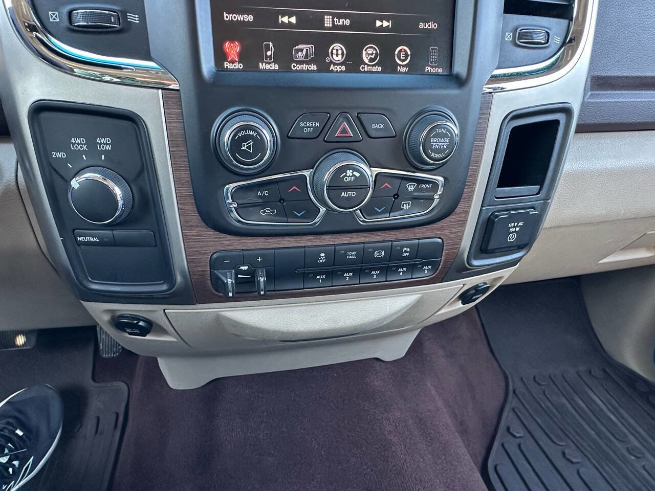 Used 2014 RAM 3500 Laramie image 17