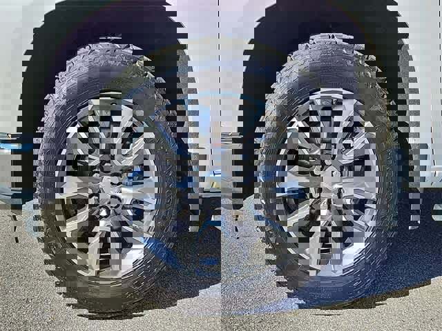 Used 2021 Chevrolet Silverado 1500 LT w/ Safety Package image 37