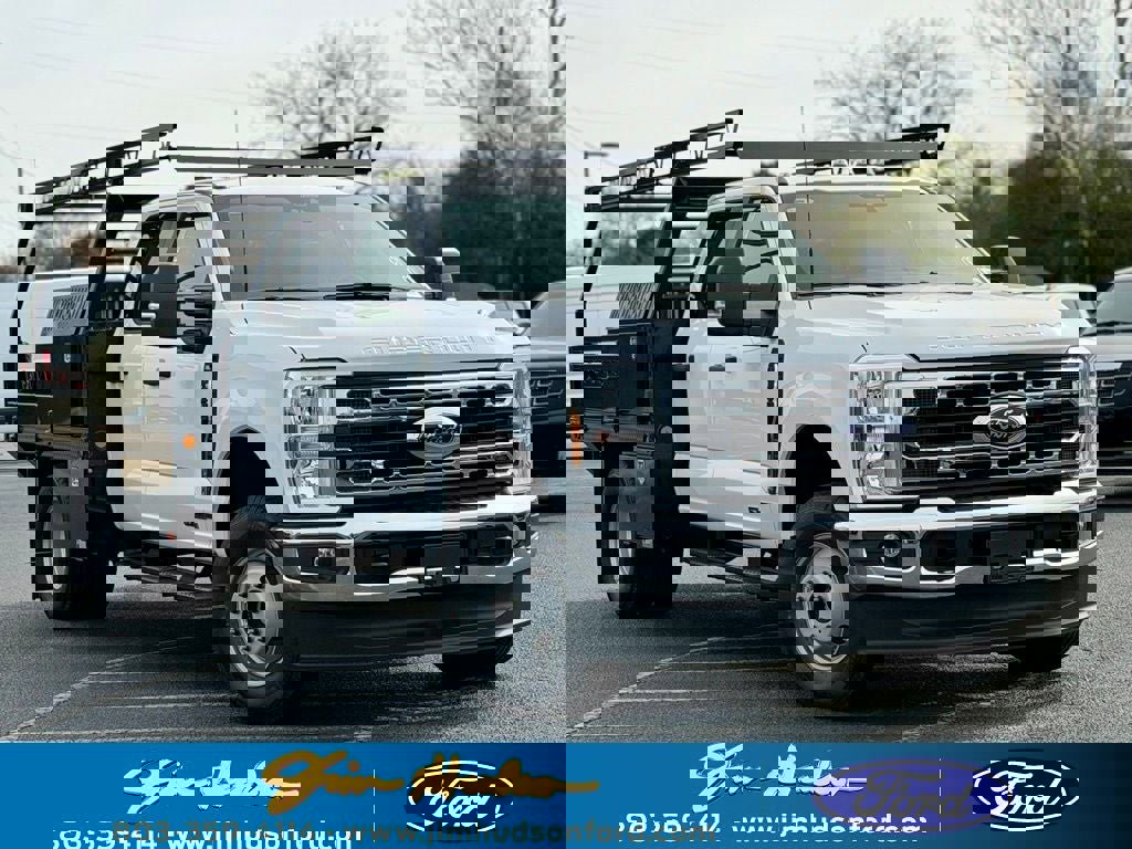 New 2026 Ford F350 XL w/ XL Chrome Package image 2