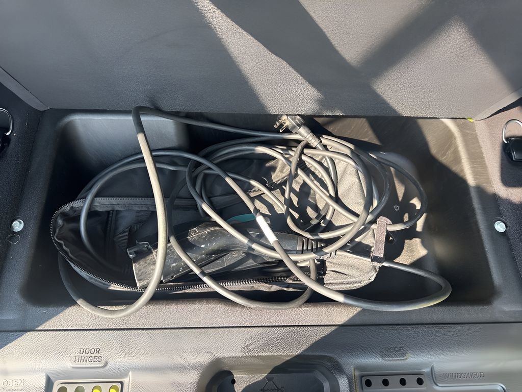 Used 2023 Jeep Wrangler Unlimited w/ Sun & Screen Package AWD/4WD image 29