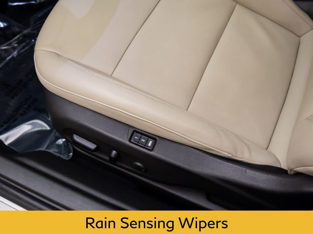 Used 2019 Buick Regal Essence w/ Driver Confidence Package I image 13